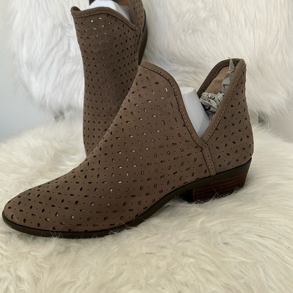 Lucky Brand Shoes - Lucky Brand Booties Sz 8 1/2